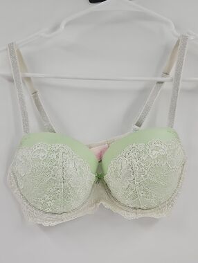 Victorias Secret 34D Lined Demi Lace Trim Light Green Push-Up Bra Dream Angels